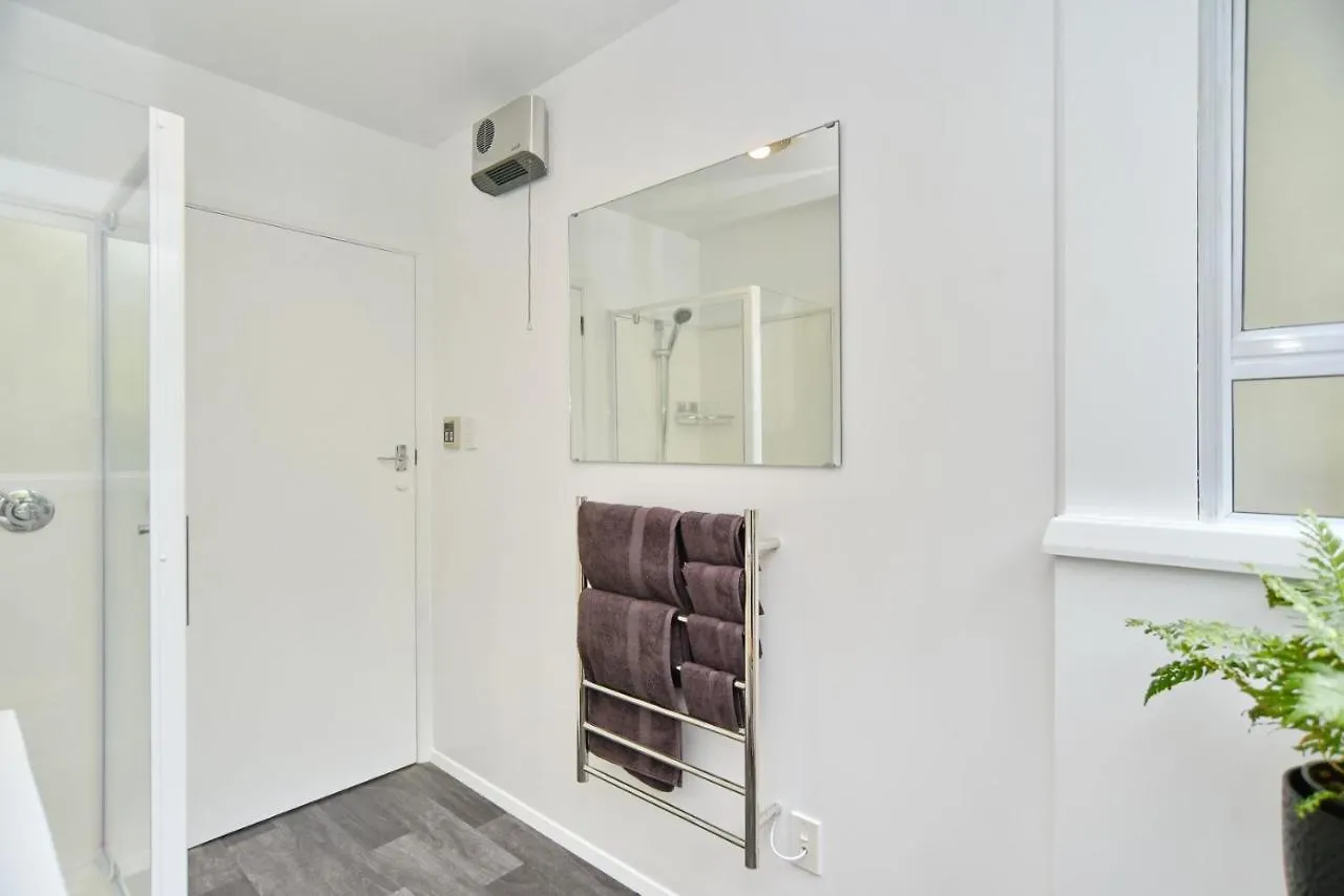 Bevington Studio - Christchurch Holiday Homes 0*,